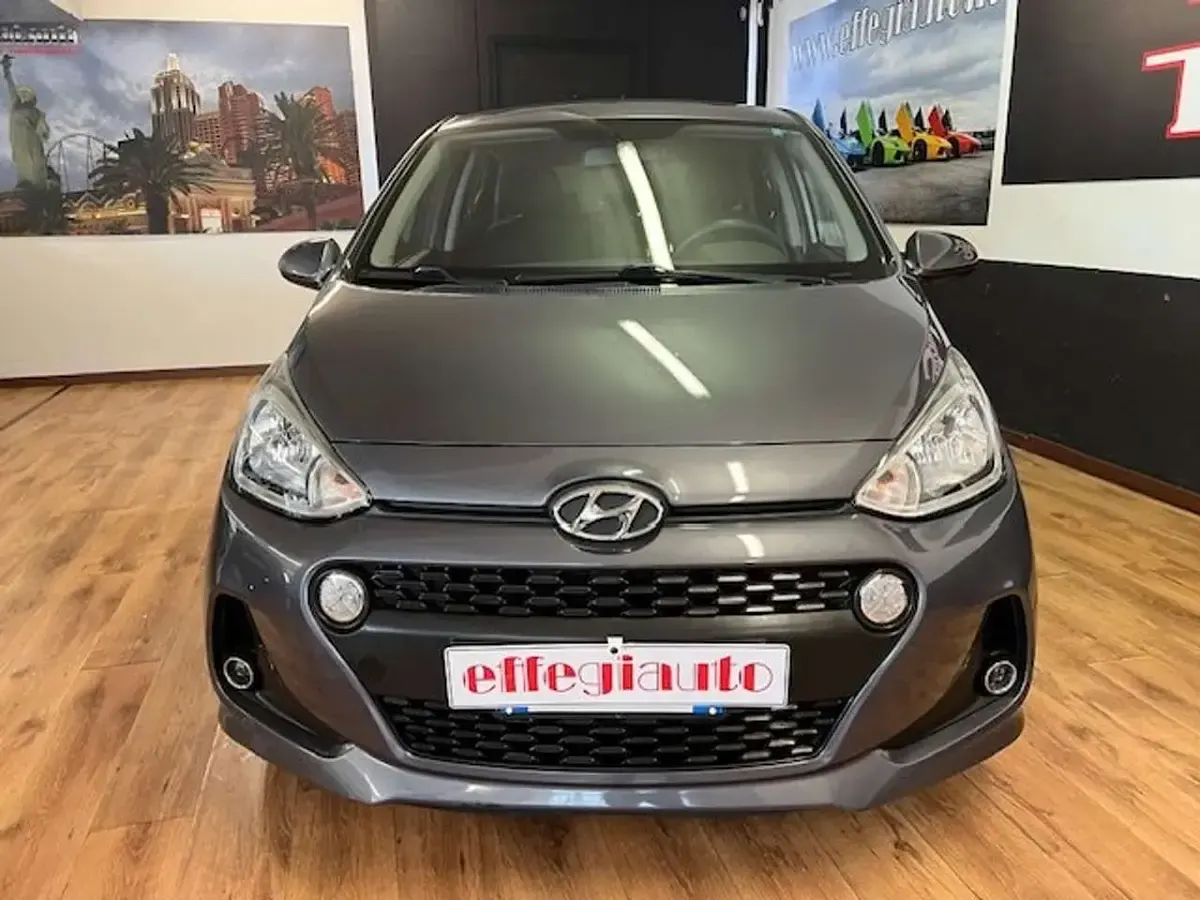 Usata Hyundai i10 Comfort 67 CV (49 kW) 2018 Grigio Utilitaria