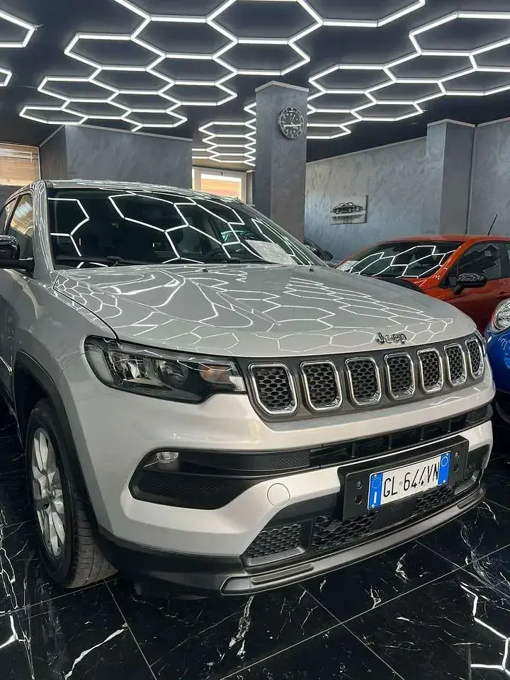 Usata Jeep Compass Longitude 131 CV (96 kW) 2022 Argento SUV