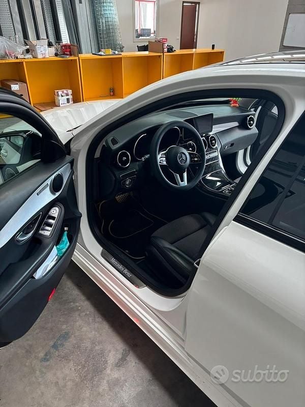 Usata Mercedes 220 194 CV (142 kW) 2020 Bianco Berlina