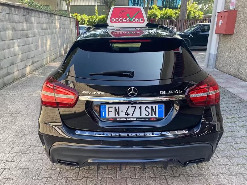 Usata Mercedes GLA45 AMG AMG 381 CV (280 kW) 2018 Nero SUV