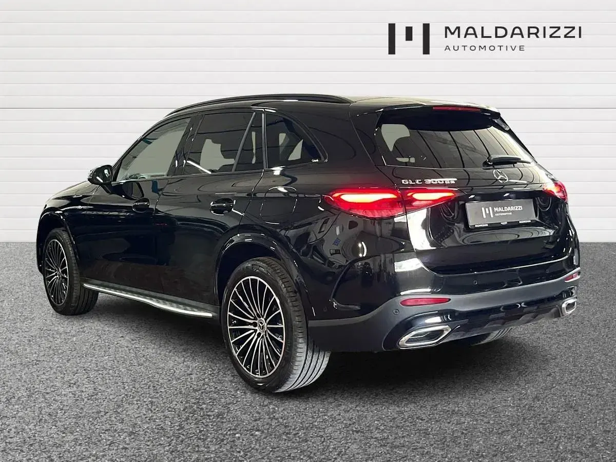 Usata Mercedes GLC300de Advanced 197 CV (144 kW) 2025 Nero ossidiana SUV