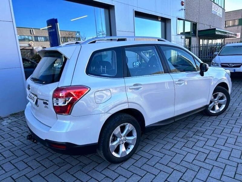 Usata Subaru Forester Trend 147 CV (108 kW) 2014 Bianco SUV