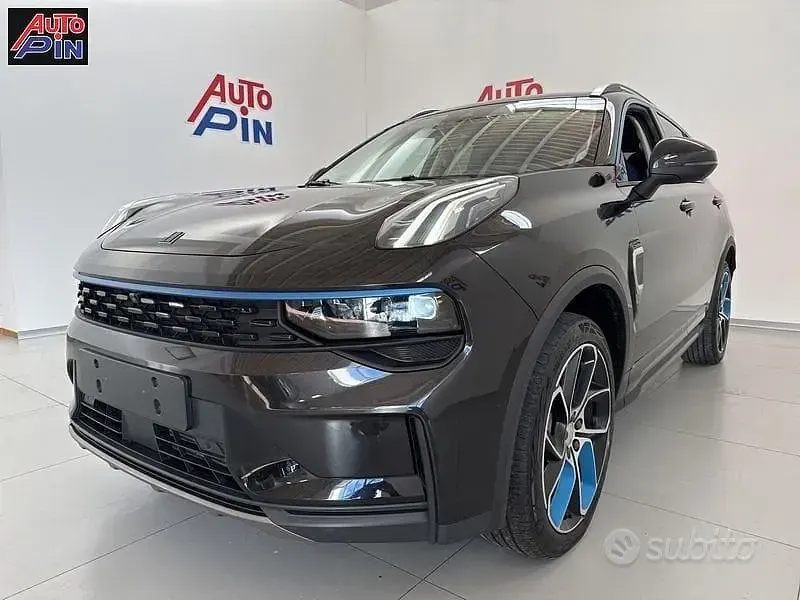 Usata Lynk & Co 01 261 CV (191 kW) 2023 Nero SUV