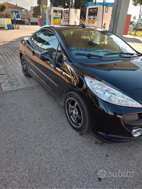 Usata Peugeot 207 CC 110 CV (80 kW) 2007 Nero Cabrio