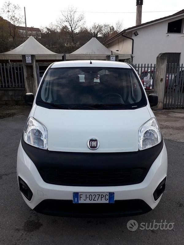 Usata Fiat Qubo Trekking 77 CV (56 kW) 2017 Bianco Monovolume