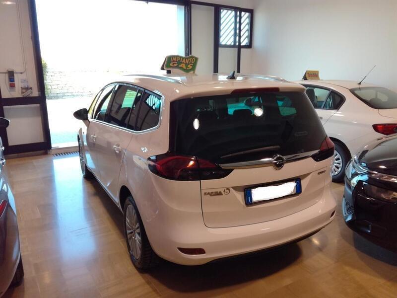 Usato 2015 Opel Zafira Tourer 1.4 LPG_Hybrid 140 CV (11.900 €)