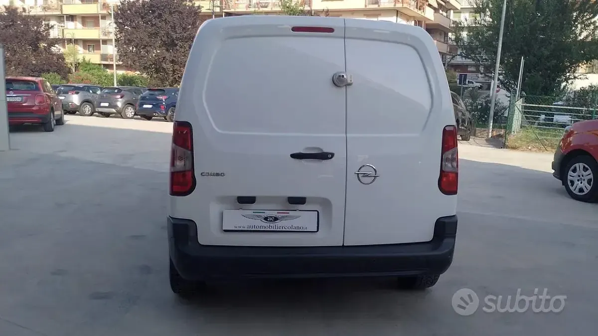 Usata Opel Combo Edition 102 CV (75 kW) 2021 Bianco Monovolume