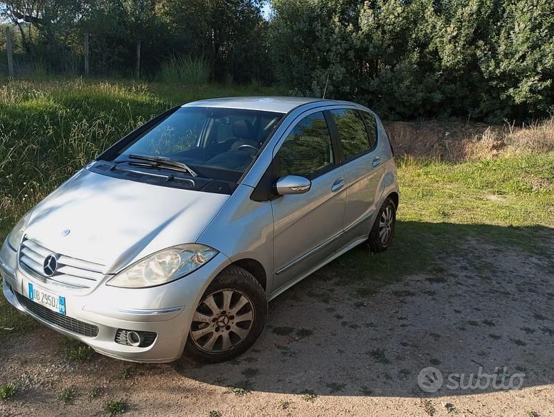 Usata Mercedes A180 109 CV (80 kW) 2006 Grigio Berlina