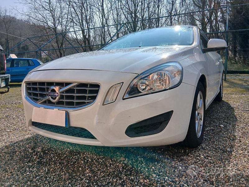 Usata Volvo S60 2011 Bianco Berlina
