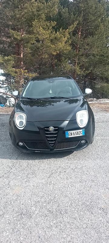Usata Alfa Romeo MiTo 120 CV (88 kW) 2012 Nero Utilitaria