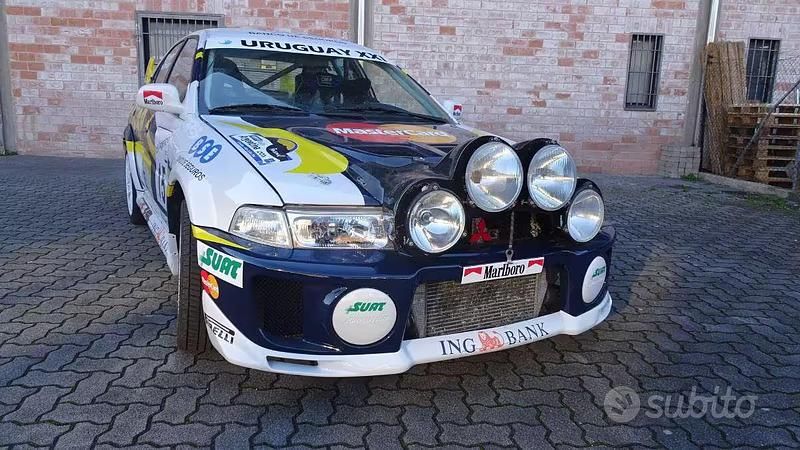 Usata Mitsubishi Lancer Evolution 300 CV (220 kW) 1999 Bianco Berlina