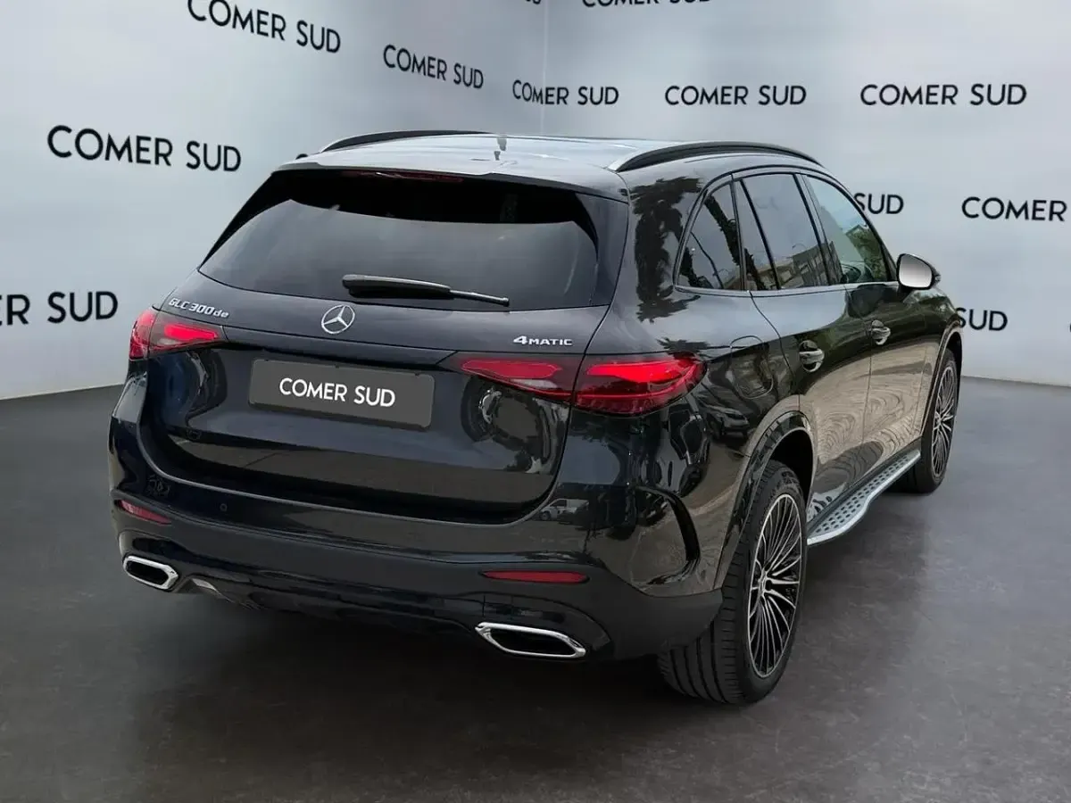 Usata Mercedes GLC300 AMG Line Premium 197 CV (144 kW) 2024 Grigio grafite SUV
