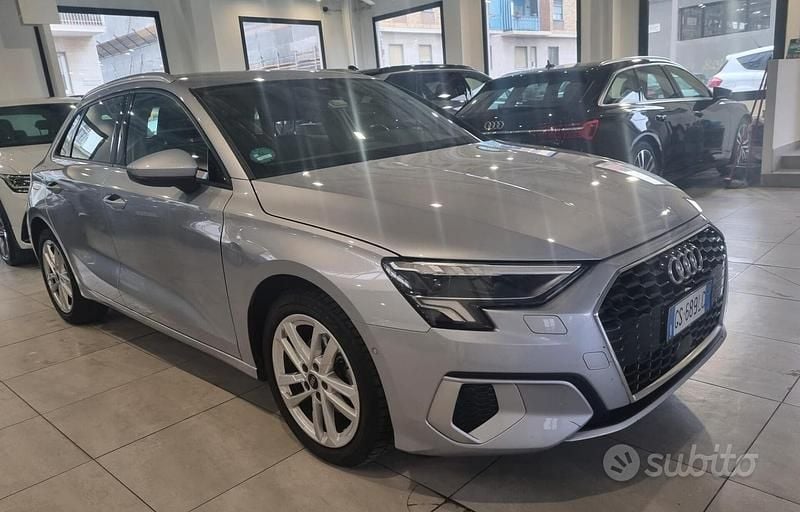 Usado Audi A3 Advanced 116 CV (85 kW) 2021 Gris Berlina