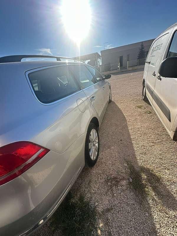 Usata VW Passat Comfortline 105 CV (77 kW) 2013 Grigio Station wagon