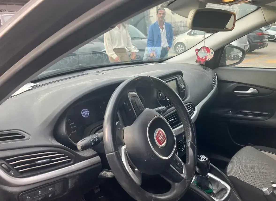 Occasion Fiat Tipo Lounge 95 ch (69 kW) 2018 Gris Berline