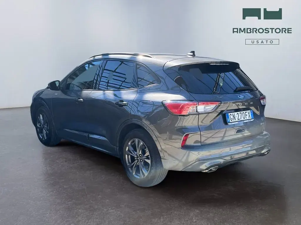 Usata Ford Kuga ST-Line 190 CV (139 kW) 2023 Magnetic grey SUV