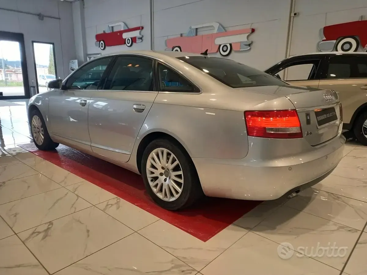 Usata Audi A6 224 CV (164 kW) 2005 Grigio Berlina