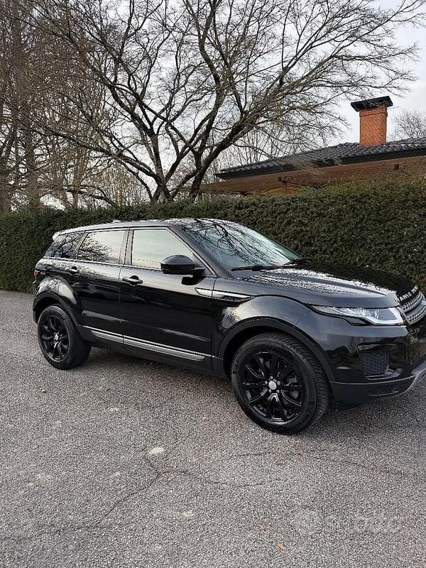 Usata Land Rover Range Rover evoque 150 CV (110 kW) 2019 Nero SUV
