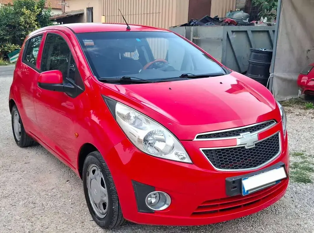 Usata Chevrolet Spark LS 68 CV (50 kW) 2011 Rosso Utilitaria