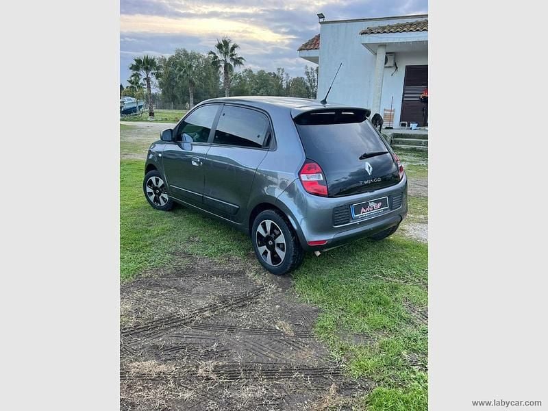 Usata Renault Twingo SE 69 CV (50 kW) 2017 Grigio Utilitaria
