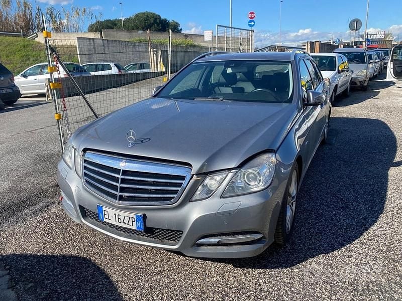 Usata Mercedes E350 Executive 231 CV (169 kW) 2013 Grigio Berlina