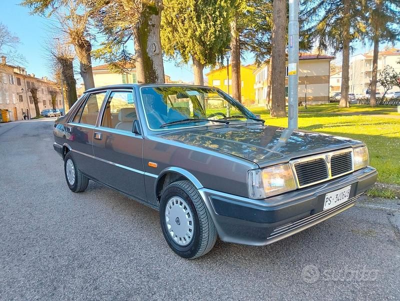 Gebraucht Lancia Prisma 78 PS (57 kW) 1988 Grau Limousine