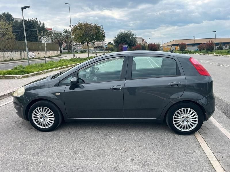 Usata Fiat Punto 2007 Grigio Utilitaria
