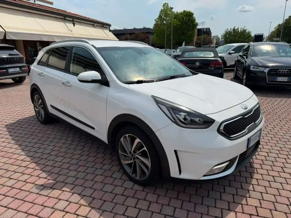 Usata Kia Niro 170 CV (125 kW) 2018 Bianco SUV