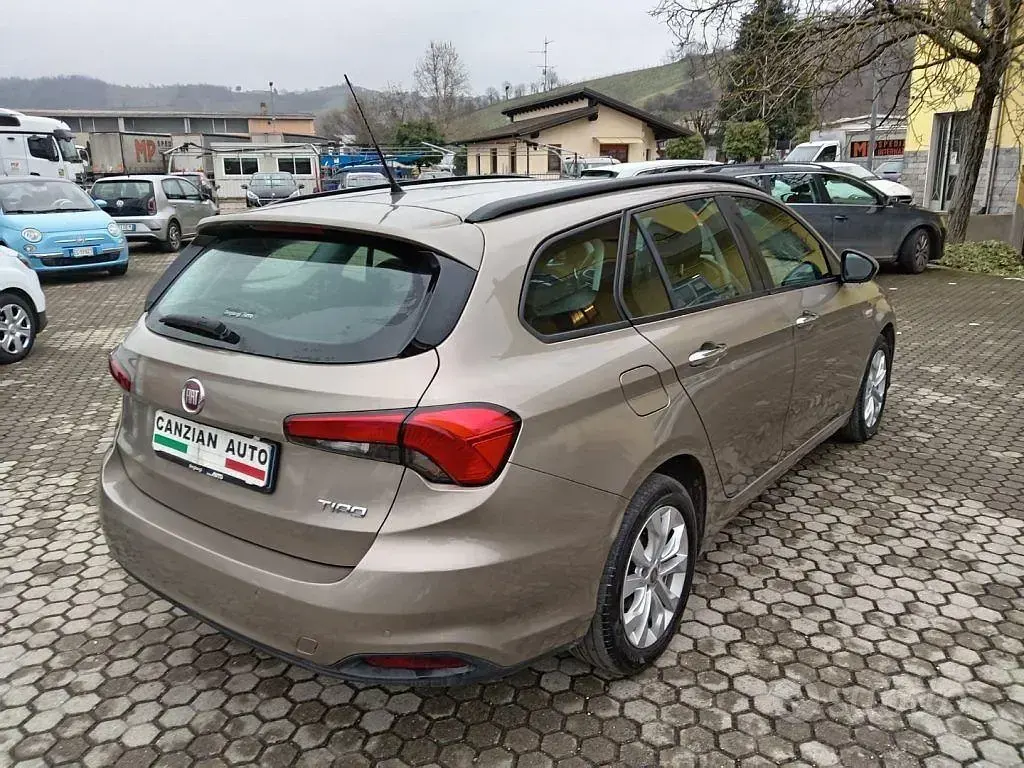 Usata Fiat Tipo S 120 CV (88 kW) 2017 Grigio Station wagon