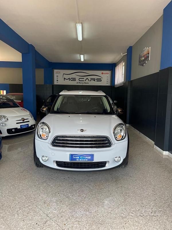 Bianco Usata 2012 Mini Cooper Countryman SUV | 6300 € (Ottimo prezzo) - Immagine 1/4