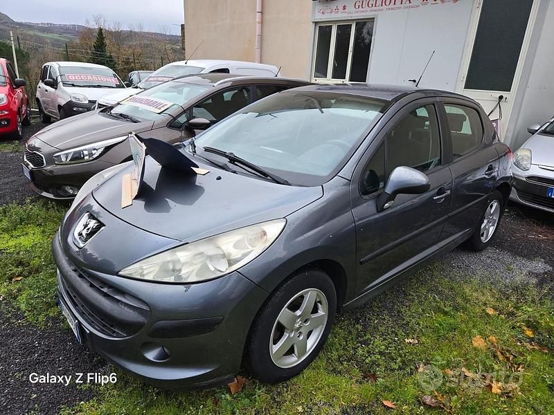 Usata Peugeot 207 70 CV (51 kW) 2007 Grigio Berlina