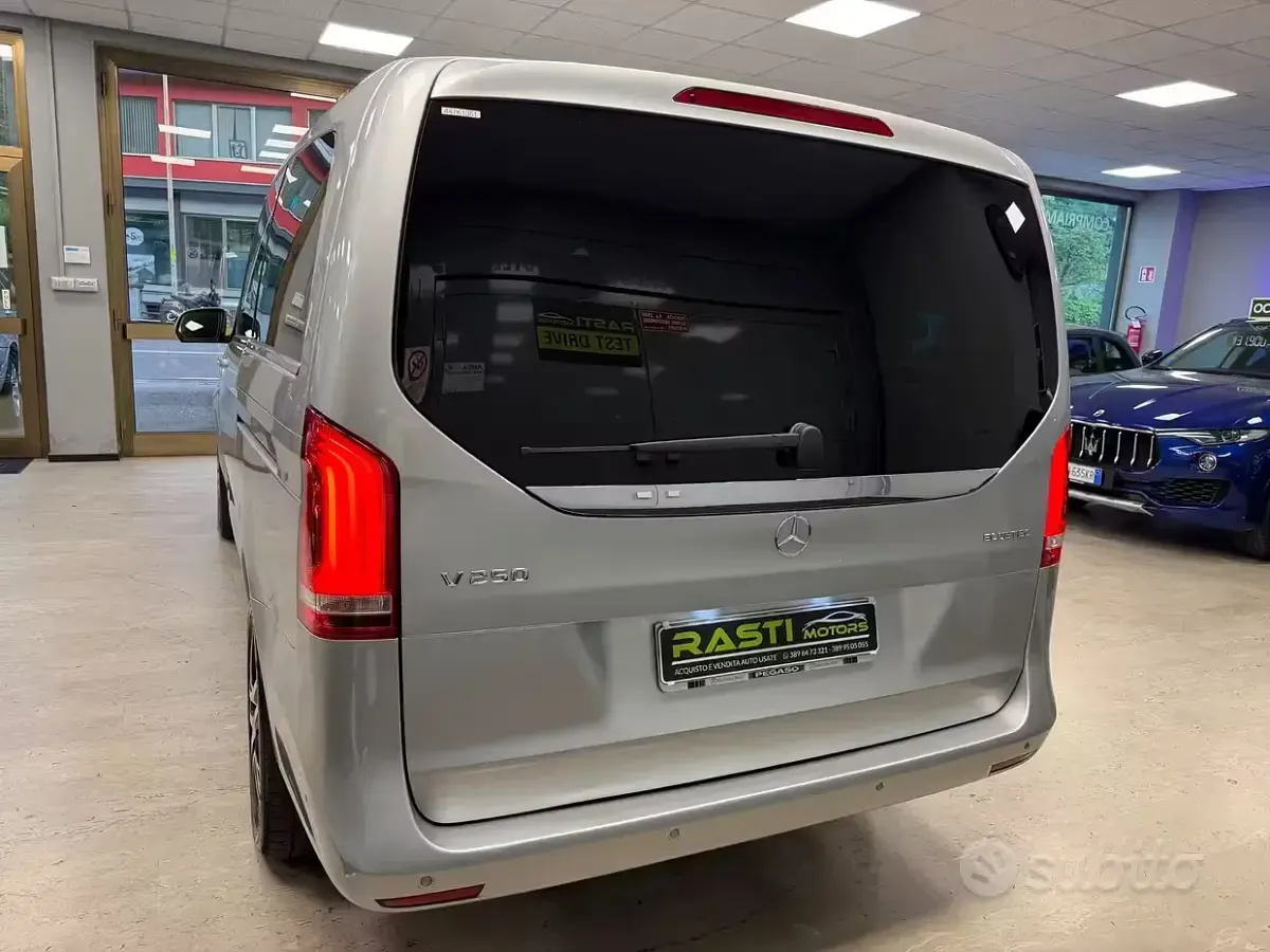 Usata Mercedes V250 Executive 190 CV (139 kW) 2015 Grigio Monovolume