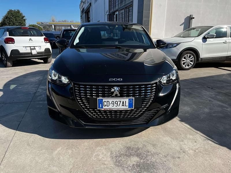Usata Peugeot 208 Active 101 CV (74 kW) 2020 Nero Utilitaria