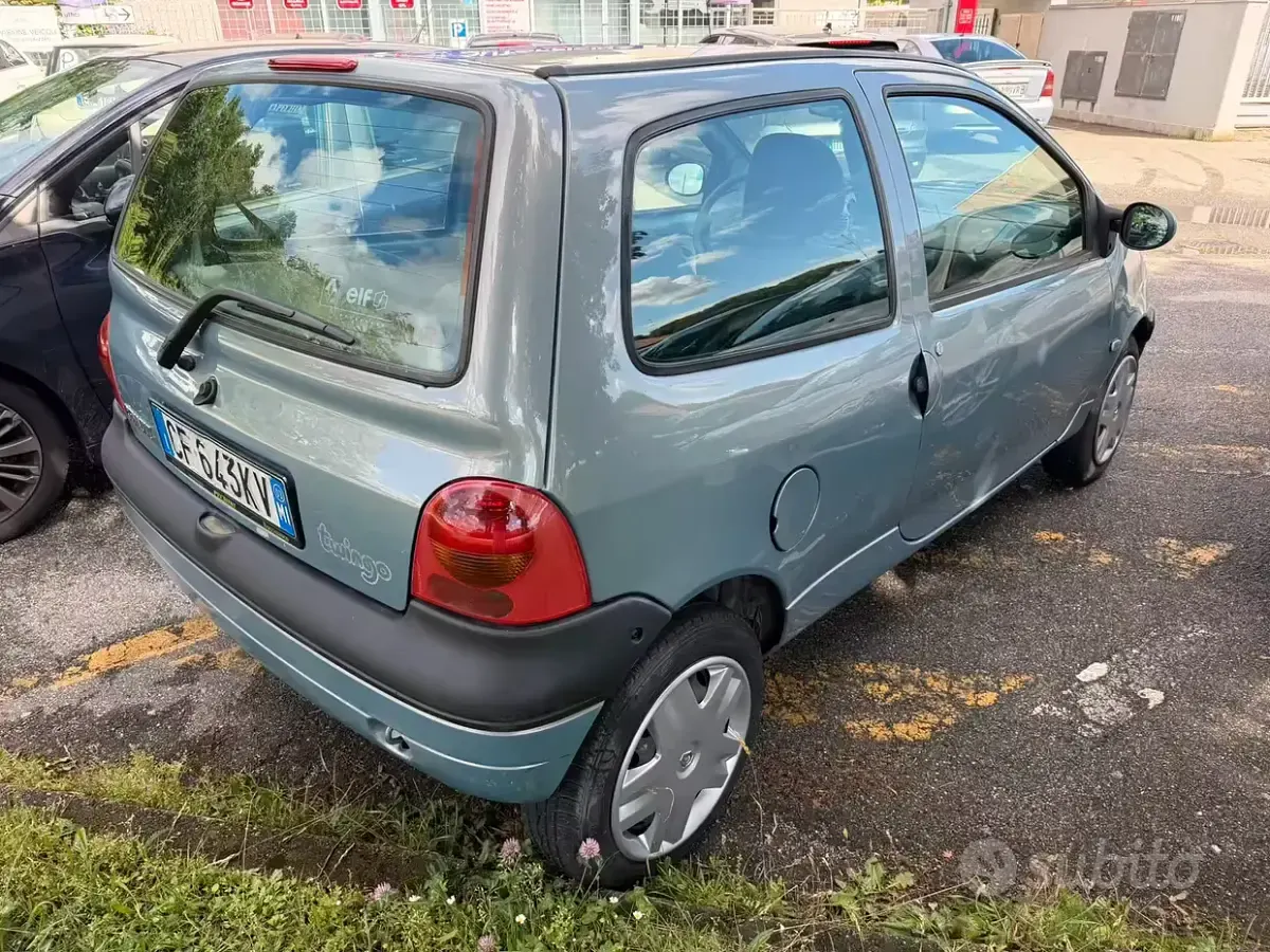 Usata Renault Twingo 58 CV (42 kW) 2003 Grigio Utilitaria