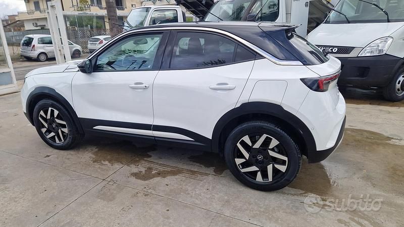 Usata Opel Mokka GS Line 101 CV (74 kW) 2021 Bianco SUV
