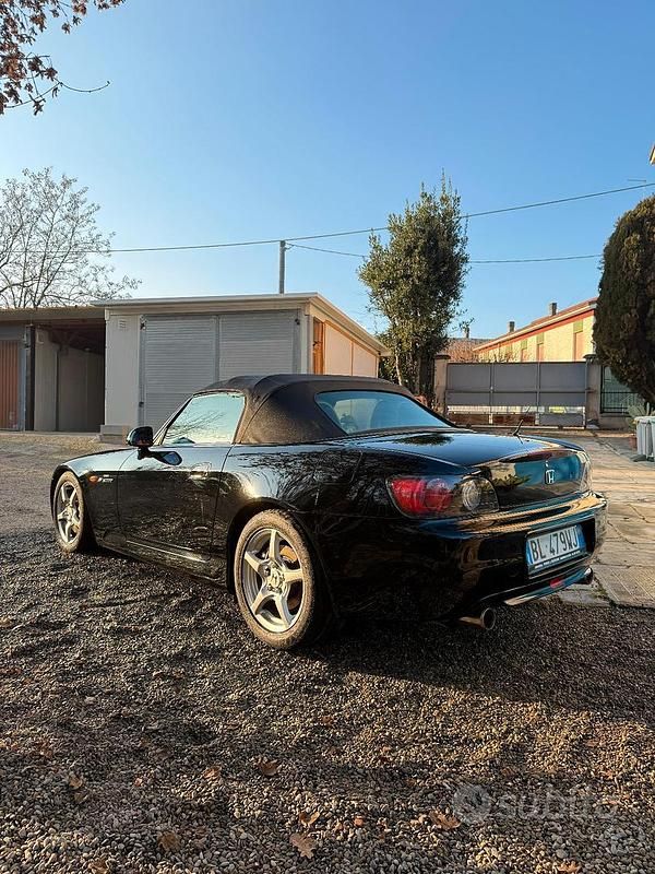 Usata Honda S 2000 S 241 CV (177 kW) 2000 Nero Cabrio