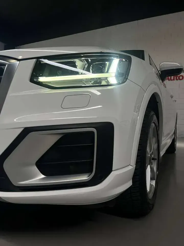 Usata Audi Q2 Business 116 CV (85 kW) 2018 Bianco SUV