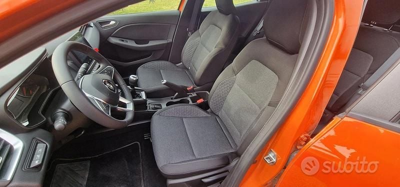 Usata Renault Clio V Equilibre 65 CV (47 kW) 2023 Berlina
