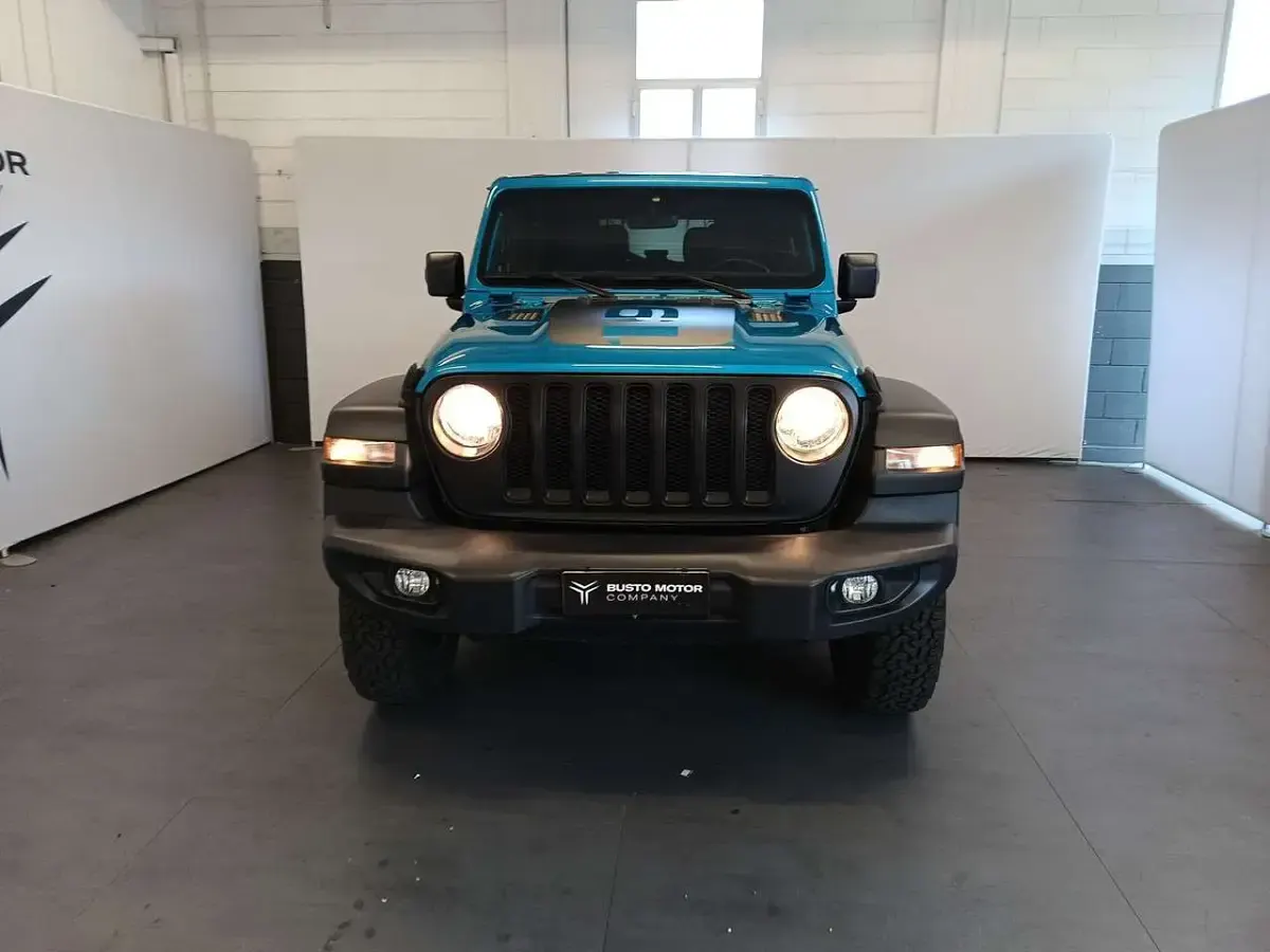 Usata Jeep Wrangler Sport 200 CV (147 kW) 2021 Blu / metallizzato SUV