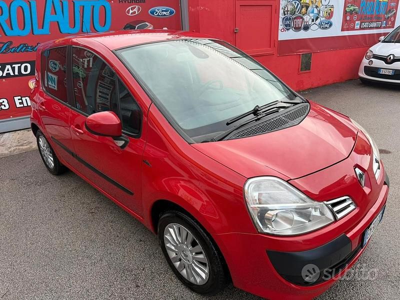 Usata Renault Modus 113 CV (83 kW) 2012 Rosso Monovolume