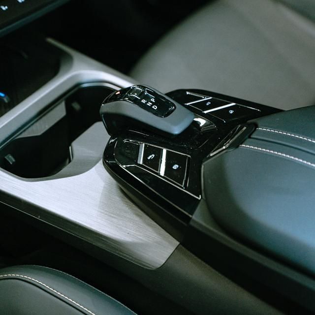 Nuova Sportequipe S8 186 CV (136 kW) 2025 Grigio SUV