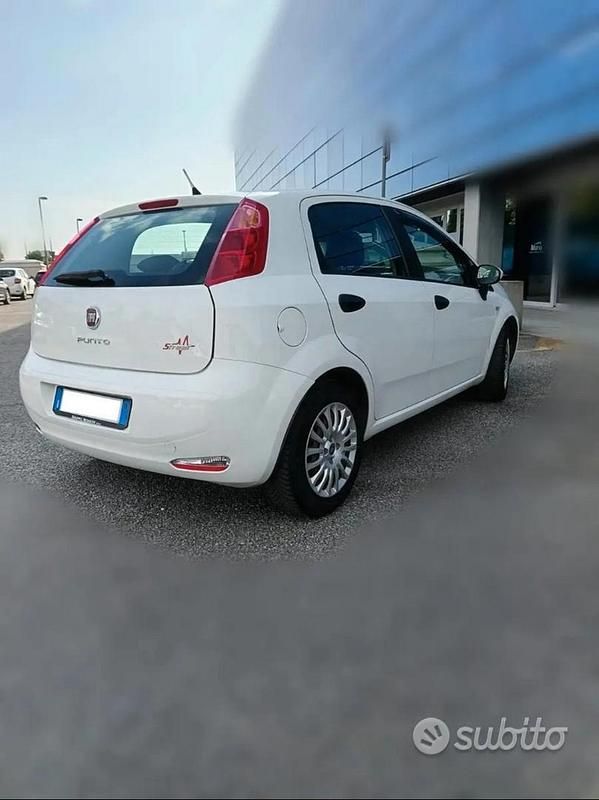 Usata Fiat Grande Punto 75 CV (55 kW) 2015 Utilitaria