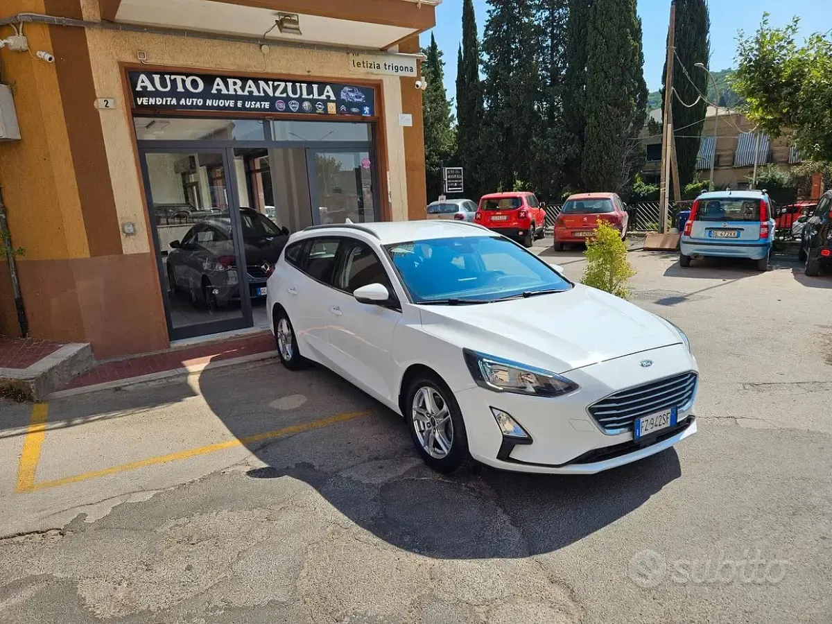 Usado Ford Focus 120 HP (88 kW) 2019 Branco Carrinha