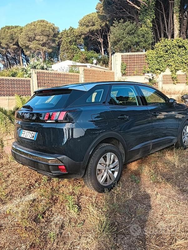 Usata Peugeot 3008 131 CV (96 kW) 2018 Blu SUV