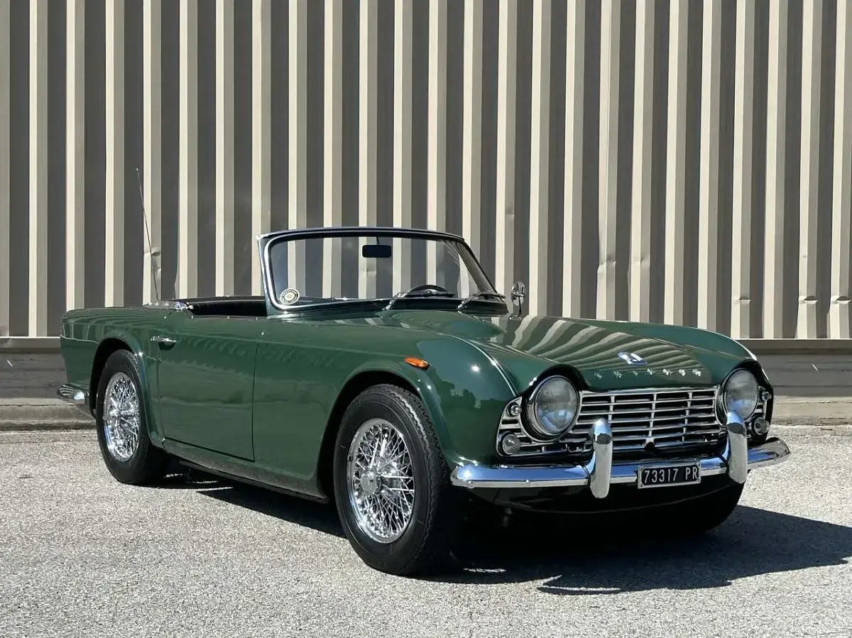 Usata Triumph TR4 116 CV (85 kW) 1963 Verde Cabrio