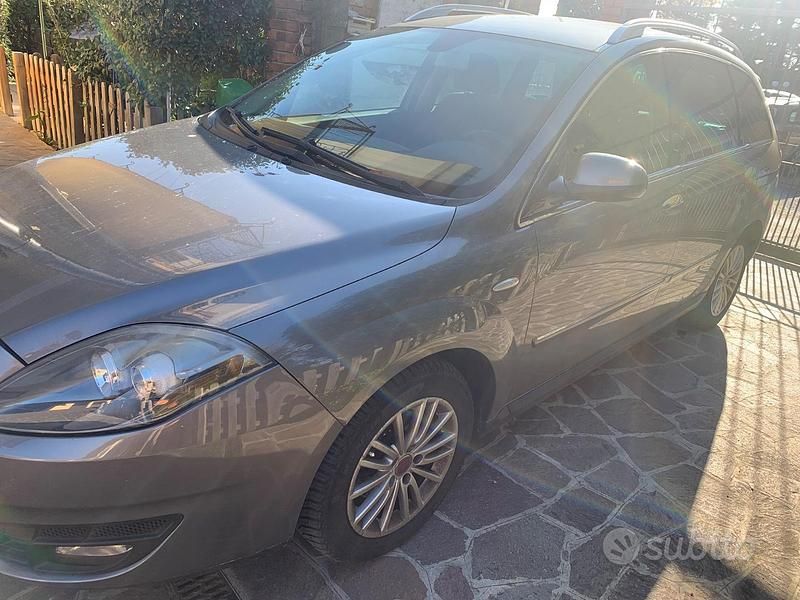 Usata Fiat Croma Dynamic 150 CV (110 kW) 2009 Grigio Monovolume