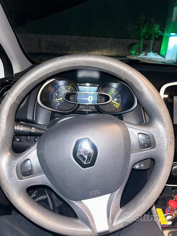 Usata Renault Clio IV 75 CV (55 kW) 2016 Bianco Berlina