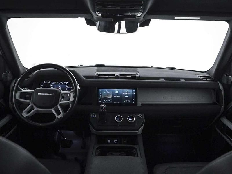 Usata Land Rover Defender SE 200 CV (147 kW) 2022 Argento SUV