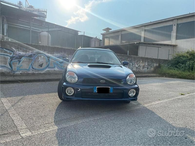 Usata Subaru Impreza 2001 Blu Station wagon
