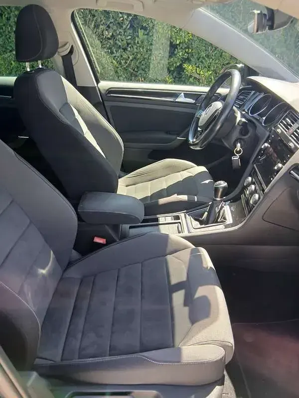 Usata VW Golf VII Highline 131 CV (96 kW) 2019 Berlina